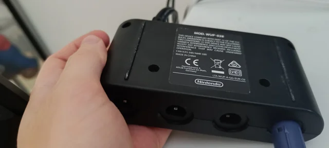 Adaptador oficial Nintendo para mandos GameCube — Switch y Wii U