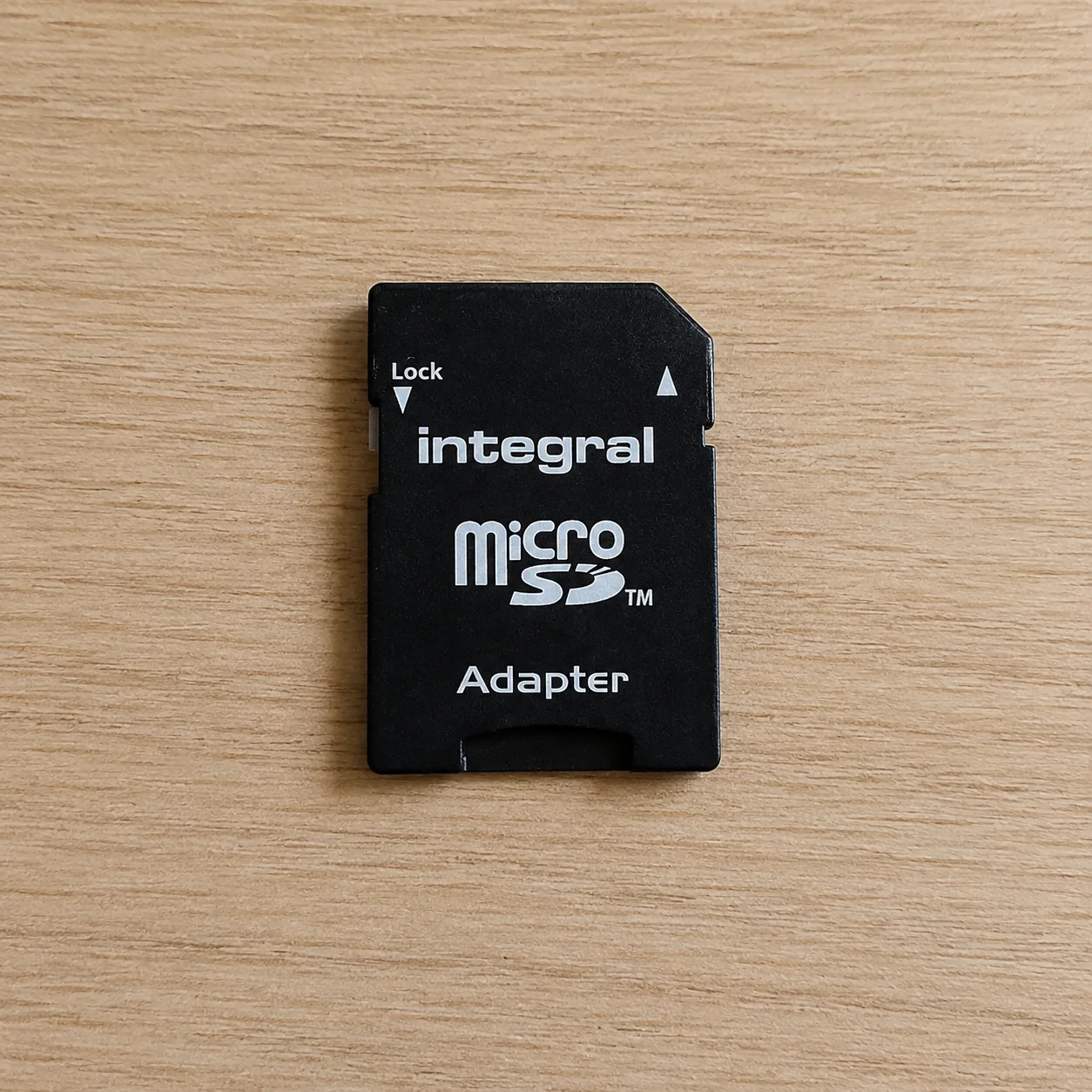 Adaptador Integral de microSD a SD con bloqueo