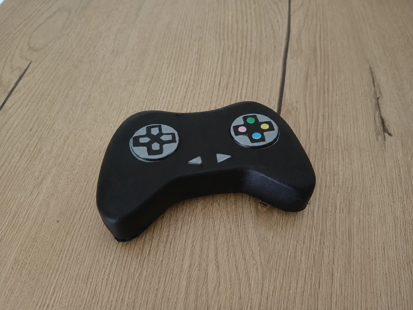 Mando antiestrés negro estilo gamepad